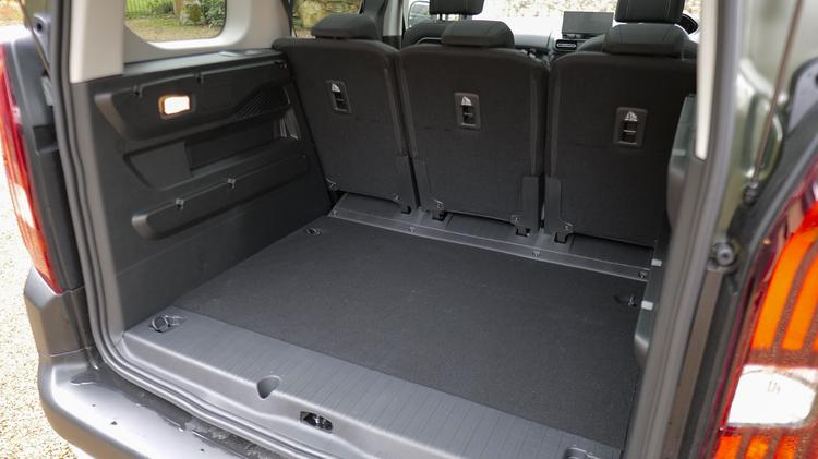 PEUGEOT E-RIFTER ELECTRIC ESTATE 100kW Allure 52kWh 5dr Auto